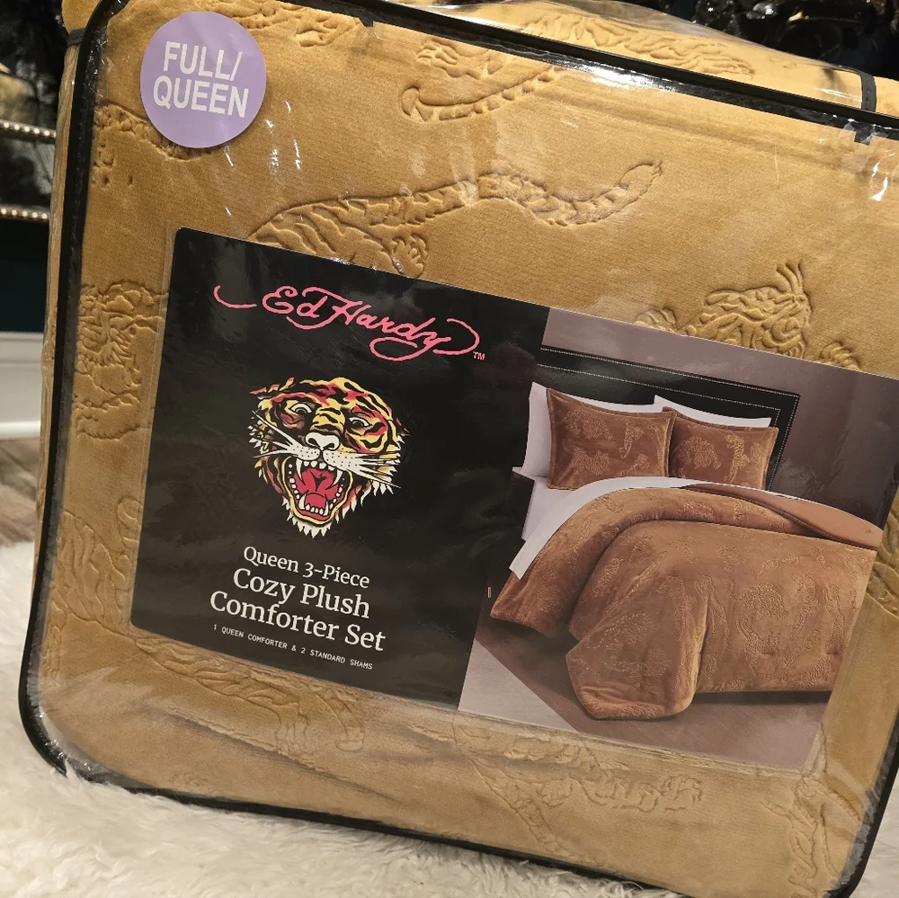 Ed Hardy Crouching Tiger Embossed Full/Queen Comforter Set New
